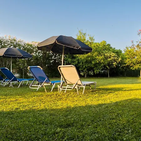 Rose Garden Case de vacanță Melíkia